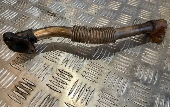 KIA Ceed EGR valve line/pipe/hose 