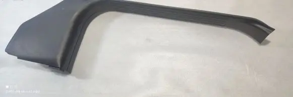 Mercedes-Benz GL X166 Front sill trim cover A1666800135