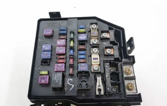 Honda CR-V Fuse box set 08SWYE01