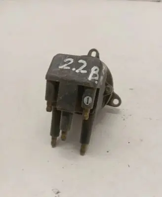 Renault Safrane Spark distributor 2525703A 177007267