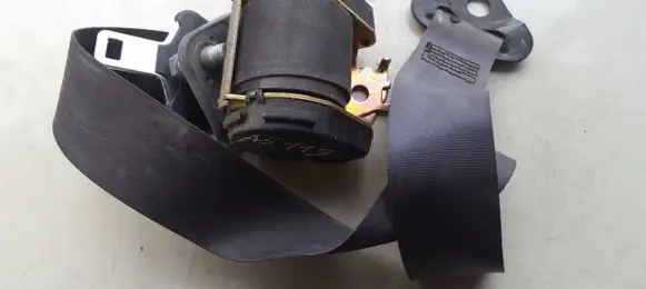 Front seatbelt