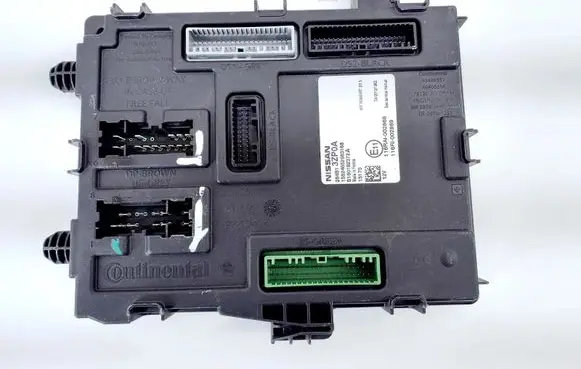 Nissan Pulsar Central body control module 284B13ZP0A