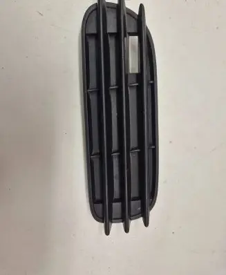 Skoda Octavia Mk1 (1U) Front bumper lower grill 1U0807367A 0010111303810