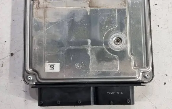 Volkswagen PASSAT CC Engine control unit/module 03L907309AE 0281017946