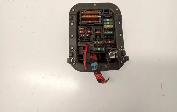 Mercedes-Benz C W205 Fuse module A2135403038
