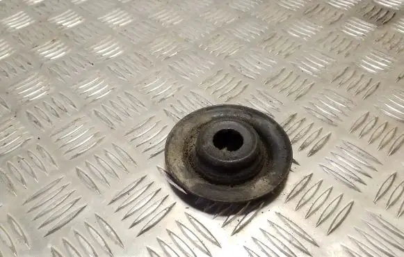 Volkswagen Golf IV Coil spring mount 