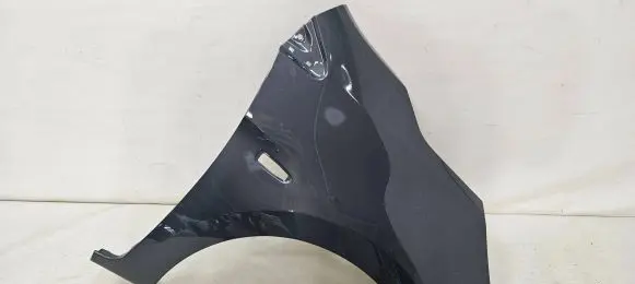 Mitsubishi Space Star Fender