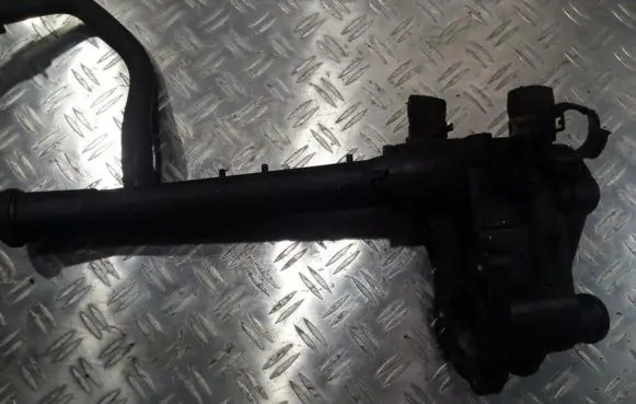Skoda Fabia Mk2 (5J) Engine coolant pipe/hose 032121111cg