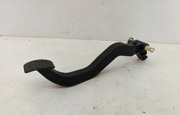 Chevrolet Spark Clutch pedal 