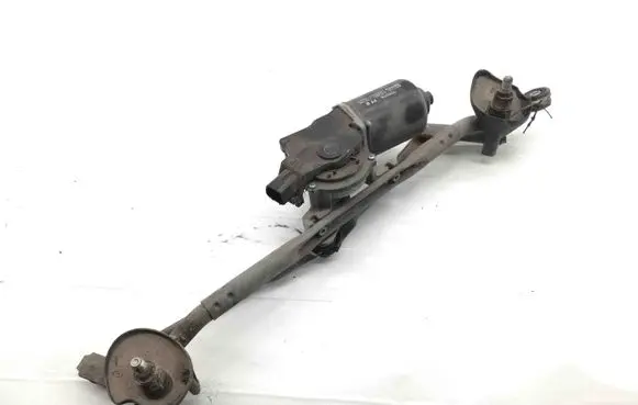 Front wiper linkage and motor