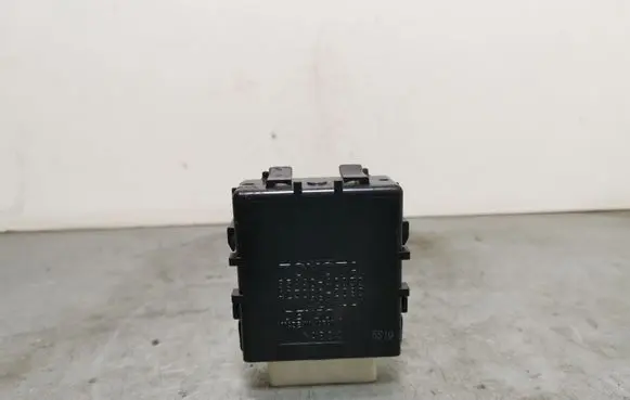 Toyota RAV 4 (XA40) Other control units/modules 4230002080 8594042030