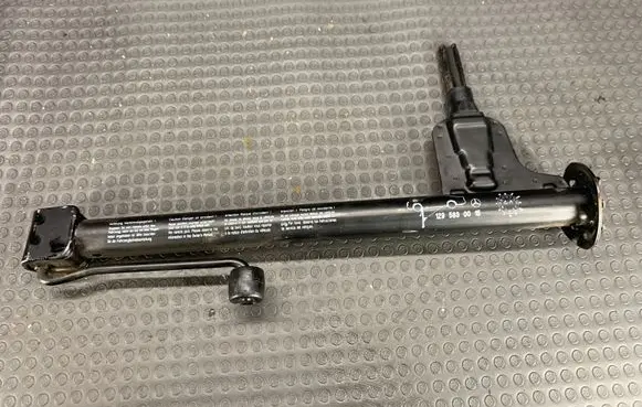 Mercedes-Benz SL R129 Lift Jack 1295830015