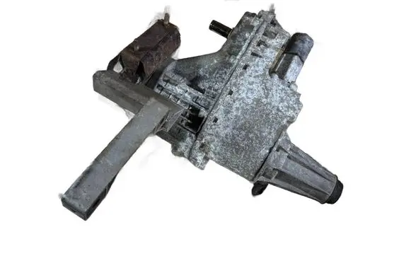 Chevrolet TrailBlazer Gearbox transfer box case N0AI686469 PH29996