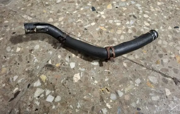 Power steering hose/pipe/line