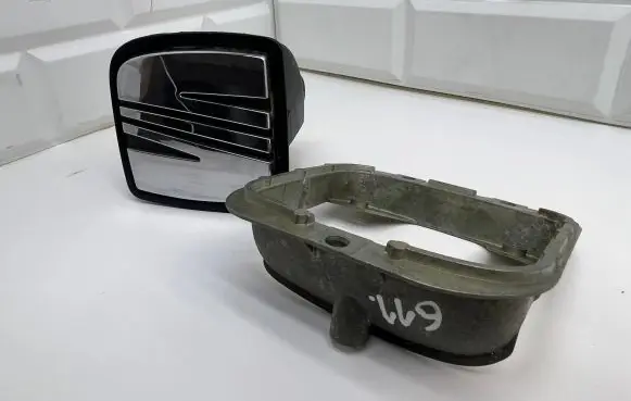 Seat Ibiza II (6k) Tailgate/trunk/boot exterior handle 6K0827565B