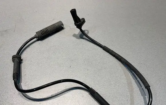 BMW 3 E90 E91 ABS brake wheel speed sensor 6762465 10071161983