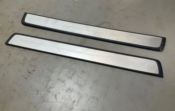 Volvo XC40 Front sill trim cover 31484195 31484196