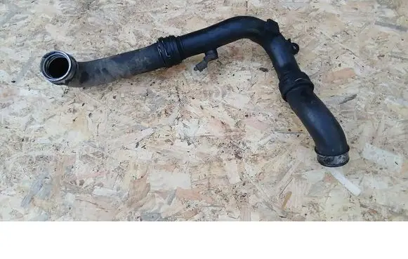 Volkswagen PASSAT B6 Intercooler hose/pipe 1K0145770AF