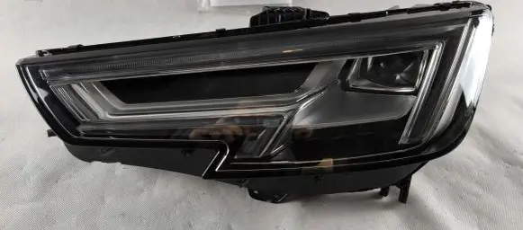 Audi A4 S4 B9 8W Headlight/headlamp 8W0941033
