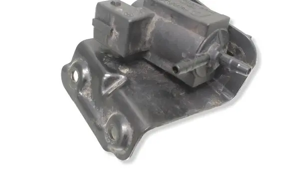 BMW 5 E60 E61 Turbo solenoid valve 1742712