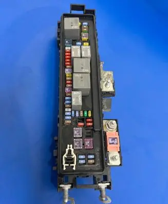 Tesla Model X Fuse module 1034405-00-E 0514617817332