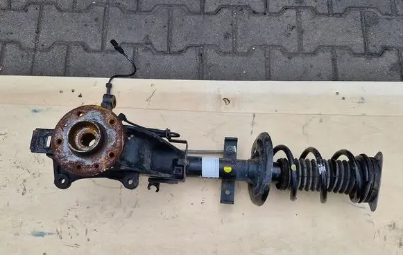 Renault Clio IV Front wheel hub spindle knuckle 3455353454354