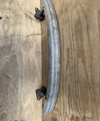 Volkswagen PASSAT B5 Front bumper cross member 3B0807133A