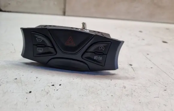 Hazard light switch