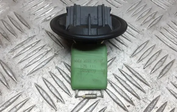 Skoda Fabia Mk1 (6Y) Heater blower motor/fan resistor 111024