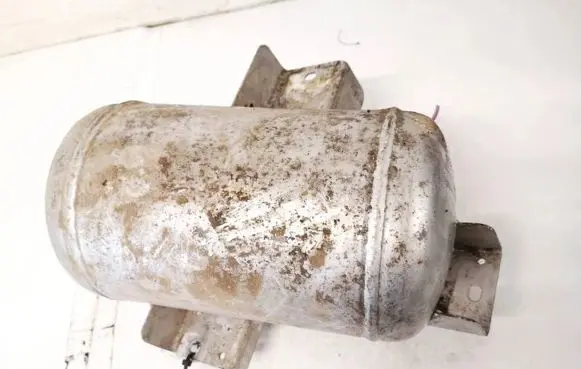 Volkswagen Phaeton Vacuum air tank 3d0616201