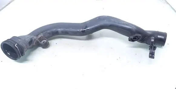 Volkswagen Golf V Intercooler hose/pipe 1K0145770AK