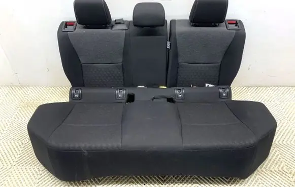 Toyota Yaris Second row seats 