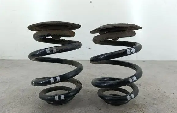 BMW 3 E46 Rear coil spring 