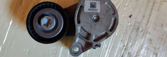 BMW 2 F45 Generator/alternator belt tensioner 070916199 65775