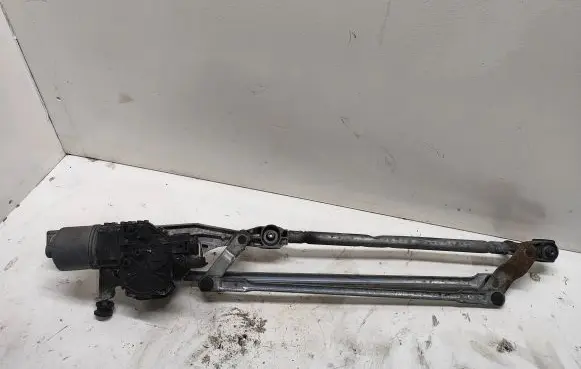 Ford Focus Front wiper linkage and motor BP4K67340 0390241731 4M5117508AA