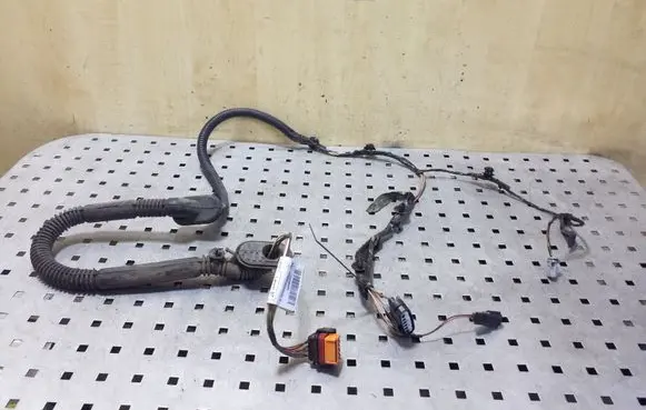 Nissan NV400 Loading door wiring loom 240518642R