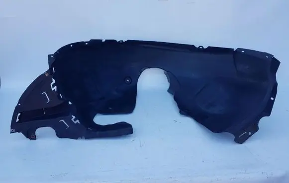 Audi A1 Front arch 82A809957T