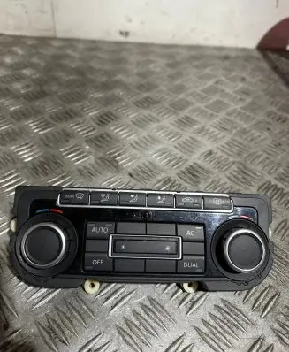Volkswagen PASSAT B7 Climate control unit 5K0907044