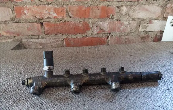 Renault Espace - Grand espace IV Fuel main line pipe 8200023961 0445214025