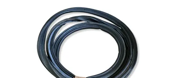 Suzuki Ignis Trunk rubber seal (body) 8468186G00