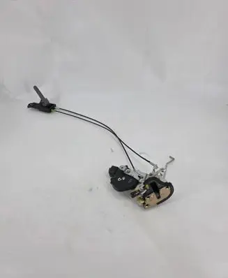 Toyota RAV 4 (XA20) Rear door lock 