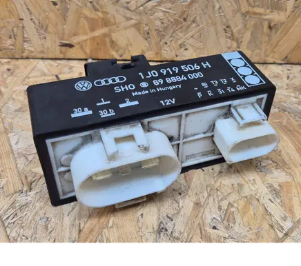 Audi A3 S3 8L Coolant fan relay 1J0919506H 898884000