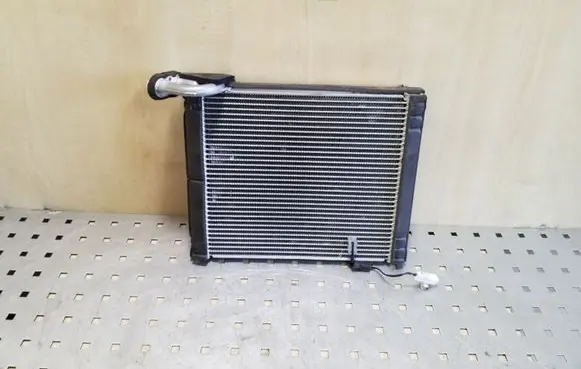 Air conditioning (A/C) radiator (interior)