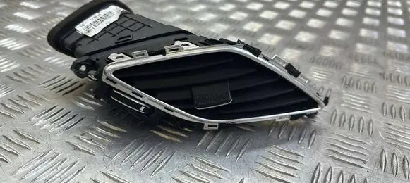 Hyundai i40 Dash center air vent grill 974103Z000