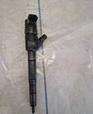 KIA Sorento Fuel injector 0045110275
