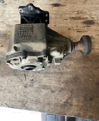 Volvo XC70 Gearbox transfer box case 7527113700
