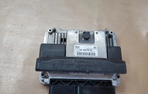 Audi A4 S4 B8 8K Engine control unit/module 03L906018AC