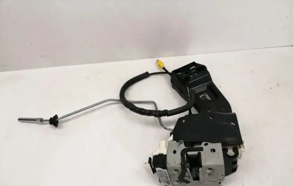 Dodge Durango Front door lock 68250661AC