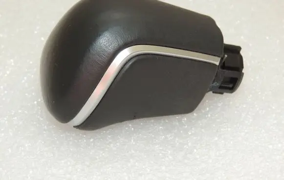 Toyota Yaris XP210 Gear lever shifter trim leather/knob 33504K0020C0