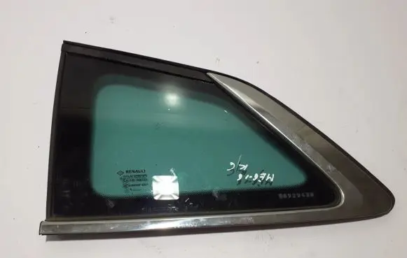 Rear side window